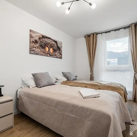Vis A Vis Comfort By Lookap Garaż, Sauna, Jazzuzi, Basen Sezonowy * Łódź