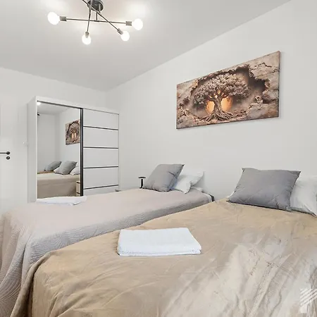 Apartament Vis A Vis Comfort By Lookap Garaż, Sauna, Jazzuzi, Basen Sezonowy *