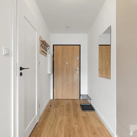 Vis A Vis Comfort By Lookap Garaż, Sauna, Jazzuzi, Basen Sezonowy * Łódź